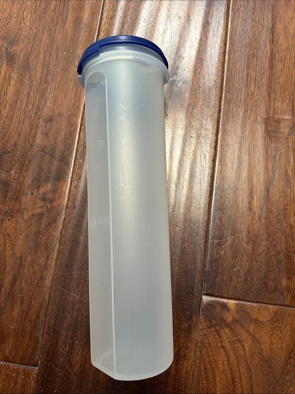 Tupperware Spaghetti Container